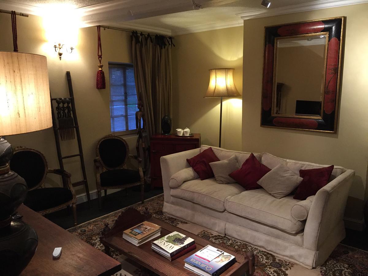 Hotel The Fox And Hounds à Oakham Extérieur photo